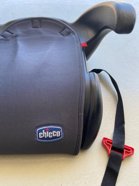 Podsedák do auta chicco, chicco