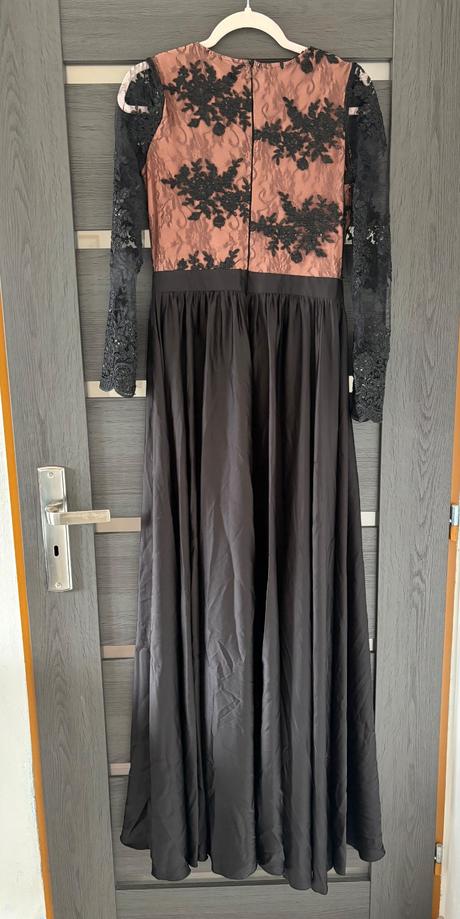 Čiernobéžové spoločenské šaty, m