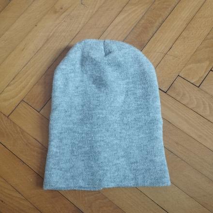 Kvalitná čiapka, pierre cardin