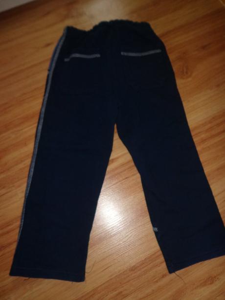 Tepláky, katval,104