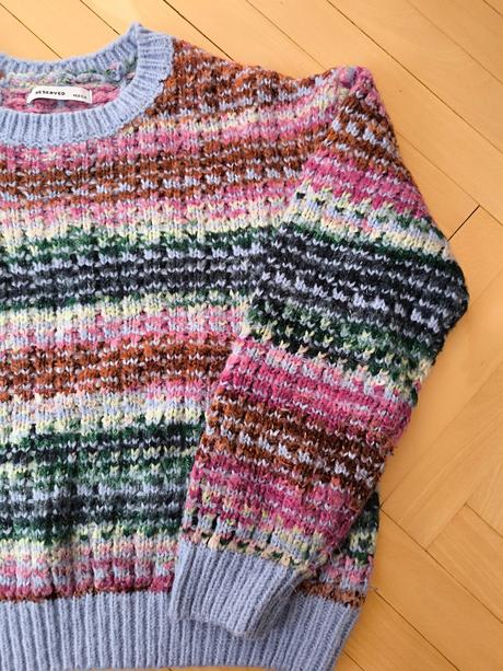 Sveter, reserved,152