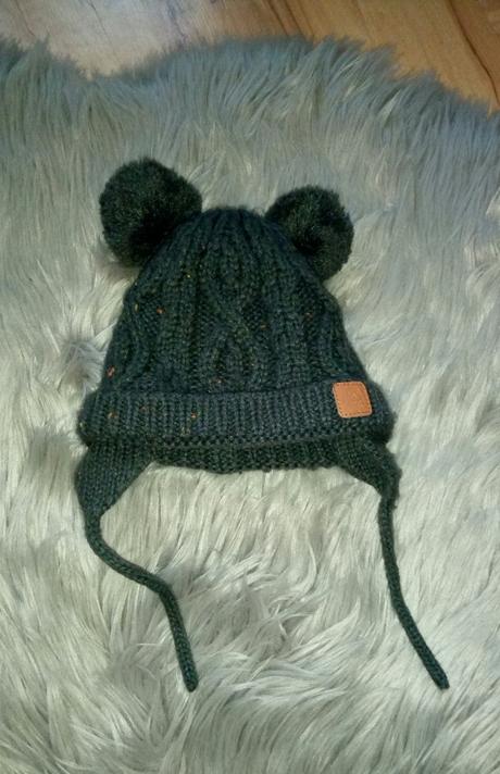 Čiapočka s brmbolcami - 74/80, 74