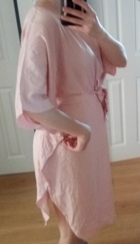 Bledoružové šaty, univelkosť,