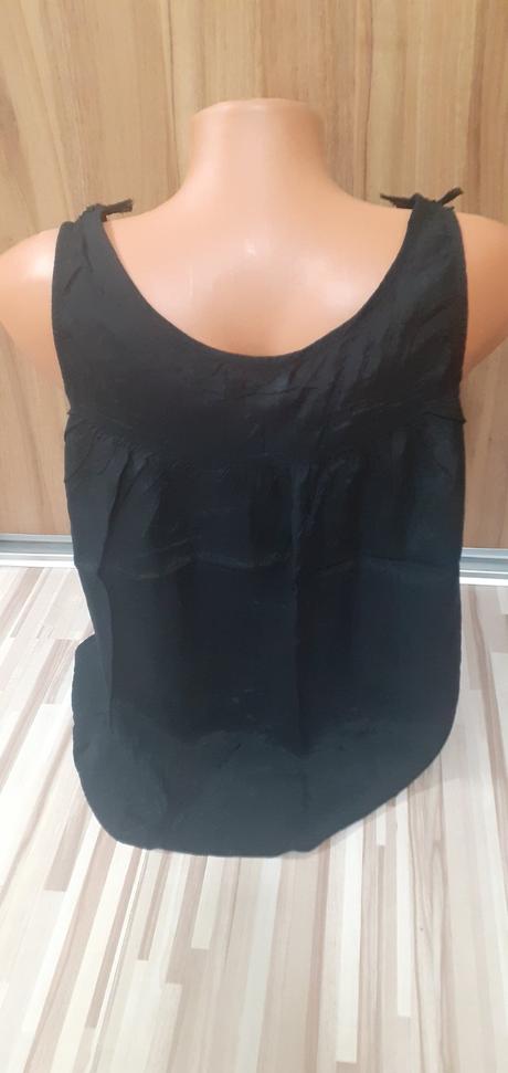 Blúzka s elegantnou žabkou a zapinanim, e-vie,m