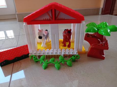 Stavebnica konská maštaľ, 