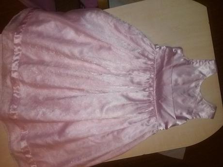 Prilezitostne saty, tu,122