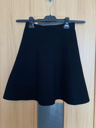 Čierna áčková sukňa, ovs,s