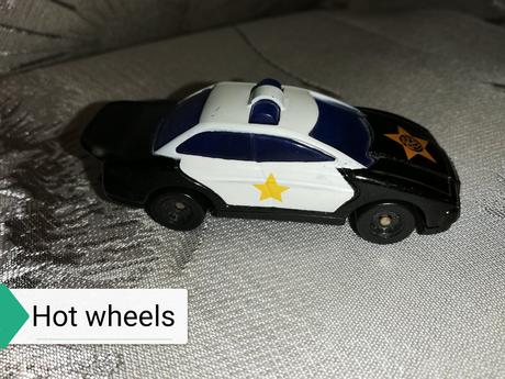 Hot wheels police cars, 