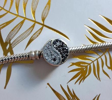 Prívesok jin a jang, 