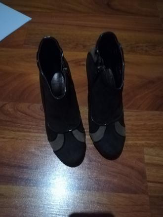 Kotníkové čižmičky veľ. 37, 37