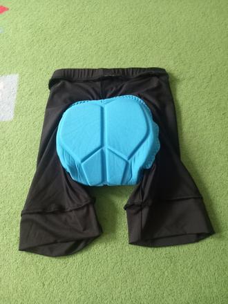 Cyklistické kraťasy, decathlon,146