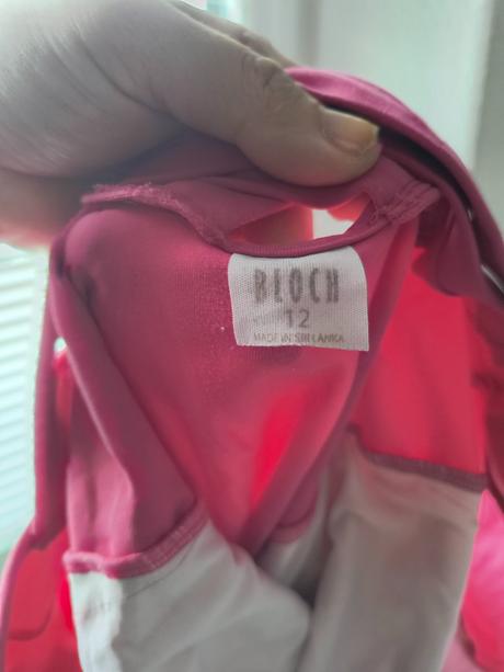 Dres na tanečnú pre 10-11 ročnú slečnu, bloch,146