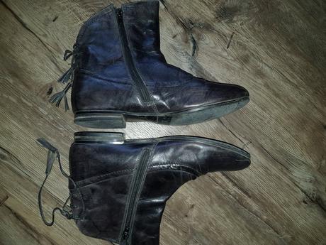 Kotnikove topanky bugatti, 39