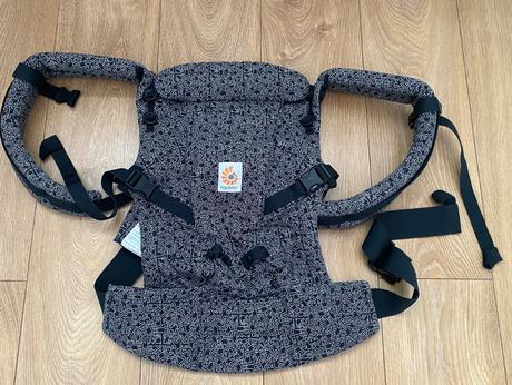 Ergonomický nosič, ergo baby