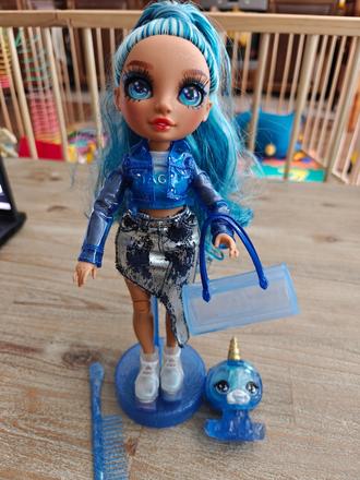 Rainbow high bábika so zvieratkom skyler,