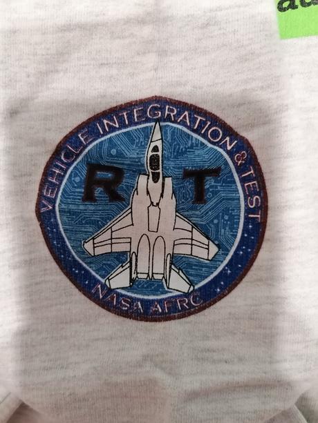 Mikiny 3 ks, reserved,122