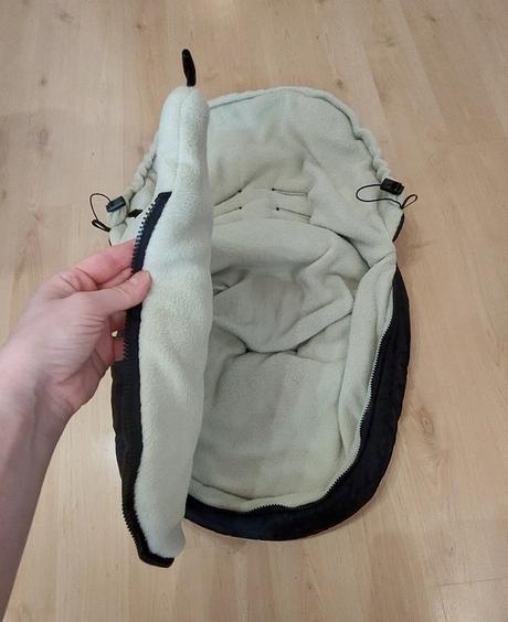 Fusak do autosedačky-vajíčka, bumbleride