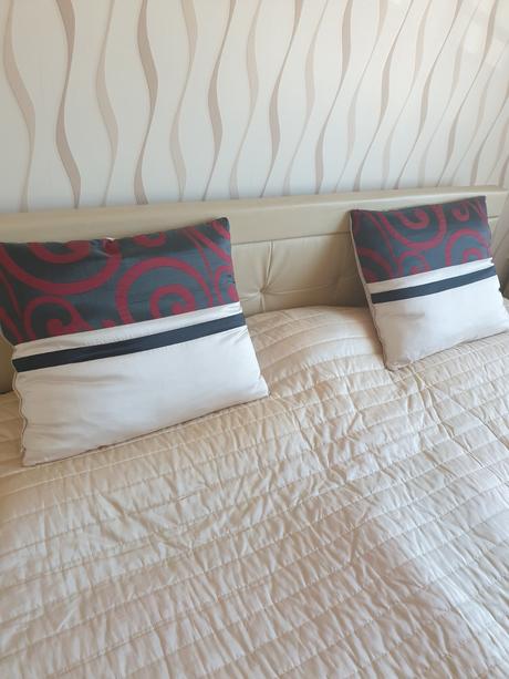 Prikrývka na manželskú posteľ, 