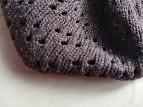 Dve baretky tenšie one size, c&a