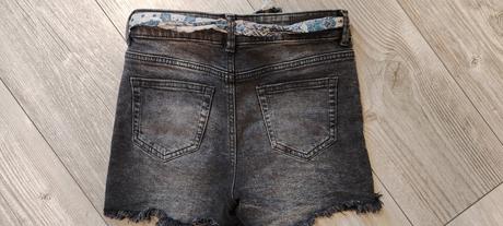 Krátke šortky, c&a,158