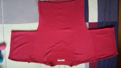 Svetrik cyklamenovy, l