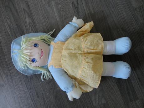 Bábika dievčatko - textilná, 