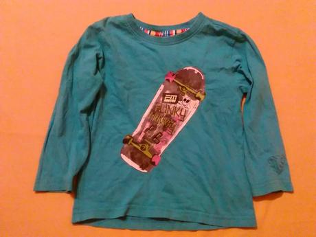 Tricko so skateboardom, 104