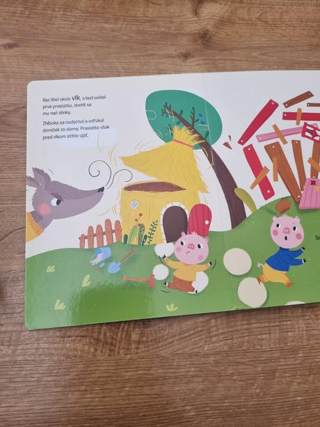 Leporelo o troch prasiatkach,