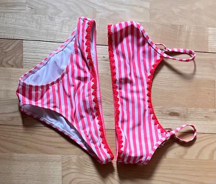 Plavky, 146