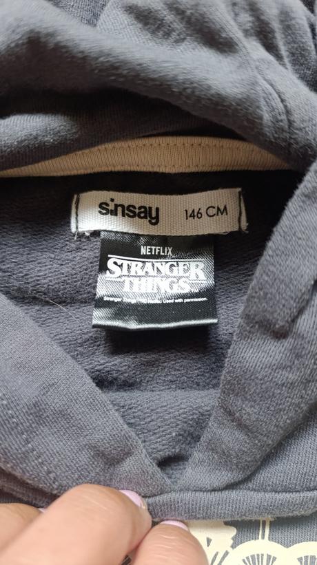 Trička a mikina stranger things, sinsay,146