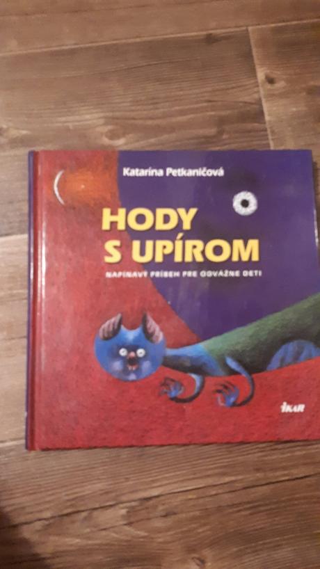 Kniha hody s upírom,