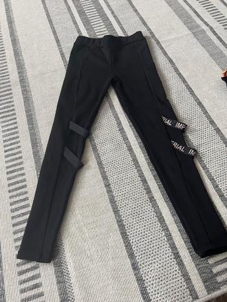 Dievčenské legíny, 140