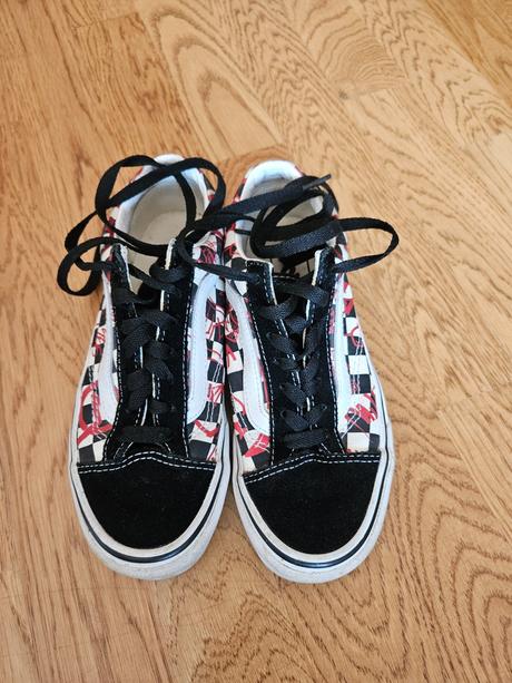 Teniskyvvans, vans,34