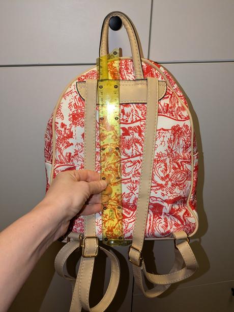 Krasny mestsky ruksak, 