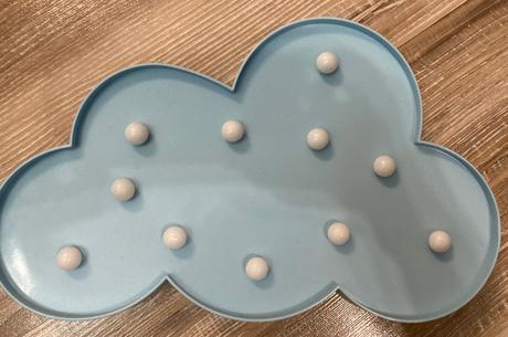 Krásna dekorácia-lampička obláčik na baterky, 