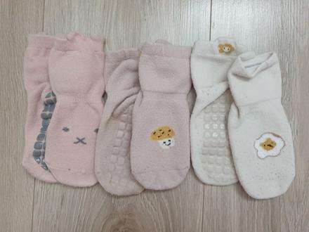 Protišmykové ponožky, 86