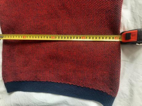 Sveter s prímesou vlny 11r., 152
