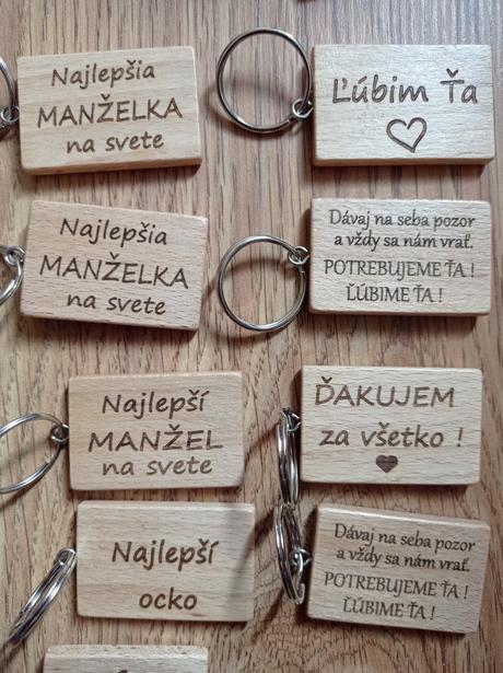 Drevená kľúčenka, 