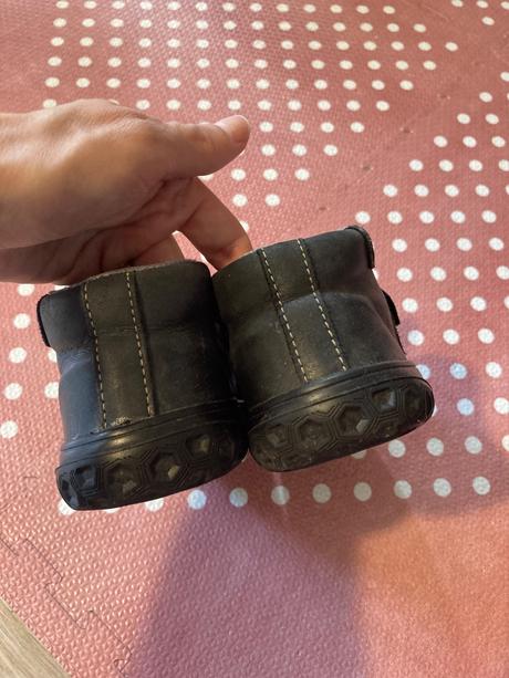 Kozene barefoot jampi, 31