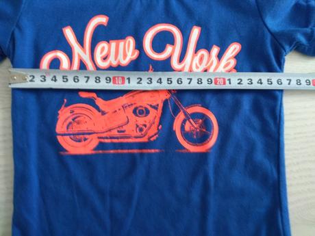 Modré tričko s motorkou, 86