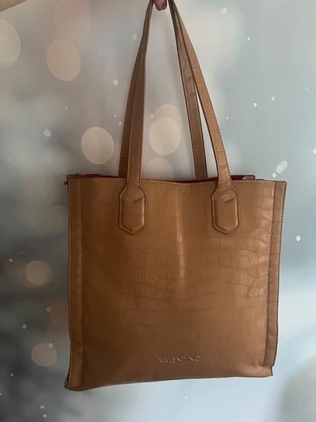 Krasna kabelka na rameno valentino, valentino