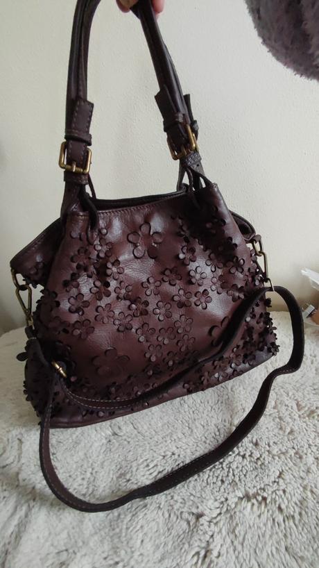 Dámska kožená kabelka, 
