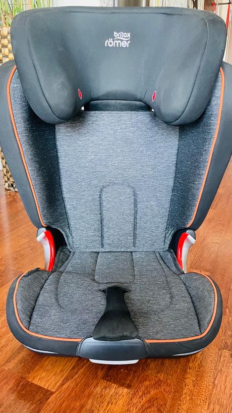 Romer autosedacka, römer