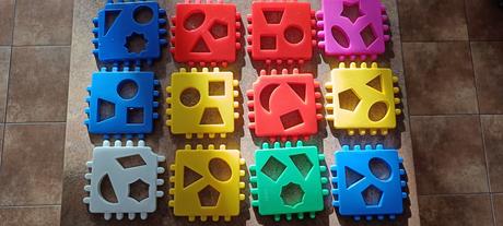 Vkladacie kocky - geometrické tvary,