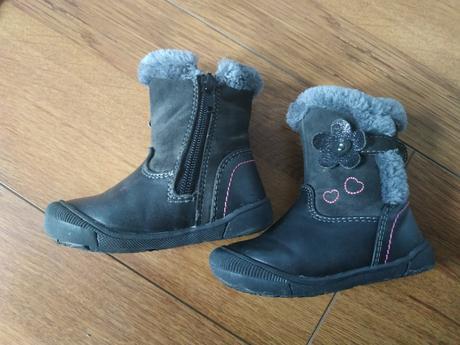 Dievčenské čižmičky, baťa,20