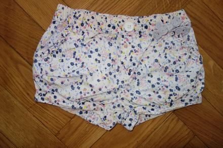 Kvietkované kraťasy 12-18m, 86