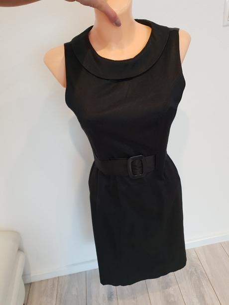 Krásne elegantné šaty, s