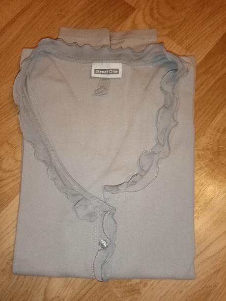 Svetrík street one, street one,38