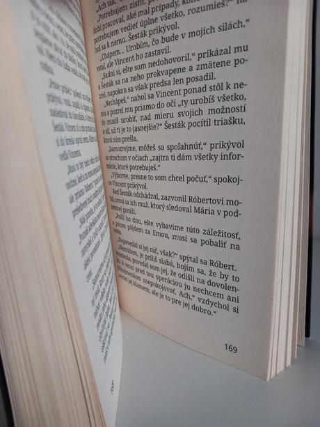 Nebezpečne blízko - erika hornáková, z r. 2014,