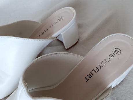 Dámske nové biele vsuvky body flirt č.41, 41